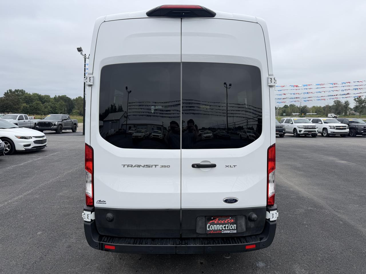 Ford Transit Passenger Wagon T-350 148" High Roof XLT RWD 2024