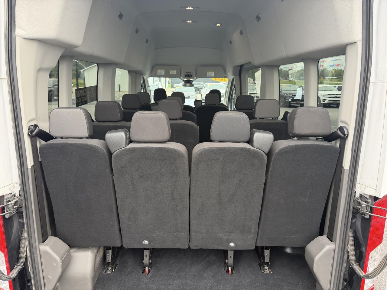 Ford Transit Passenger Wagon T-350 148" High Roof XLT RWD 2024