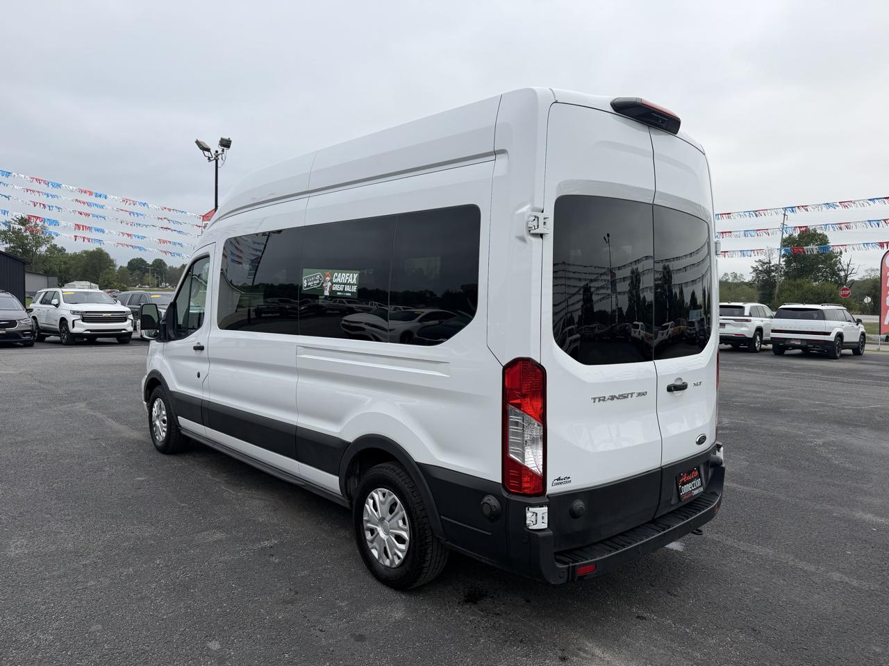 Ford Transit Passenger Wagon T-350 148" High Roof XLT RWD 2024