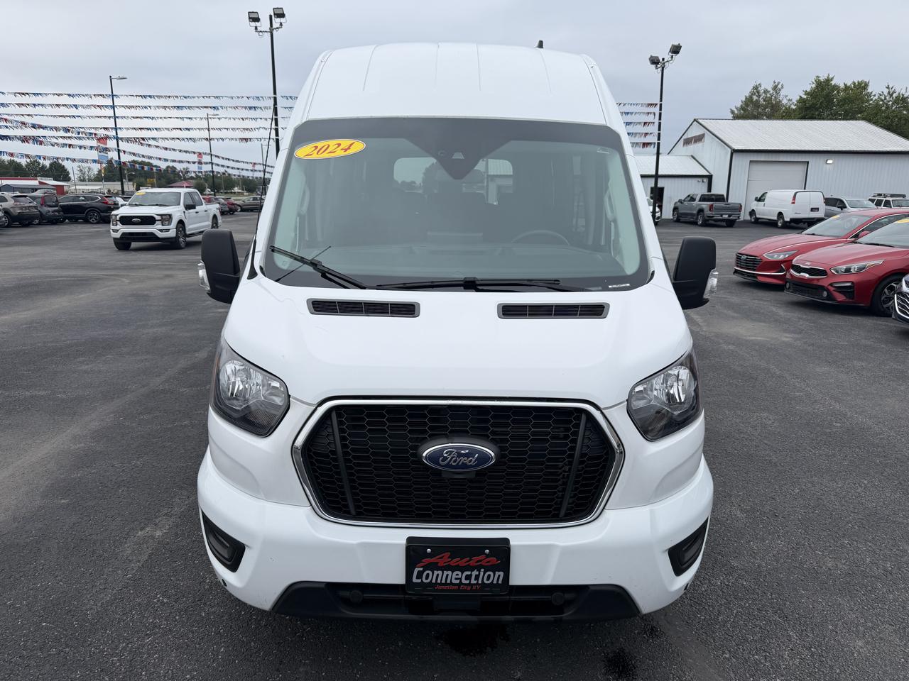 Ford Transit Passenger Wagon T-350 148" High Roof XLT RWD 2024