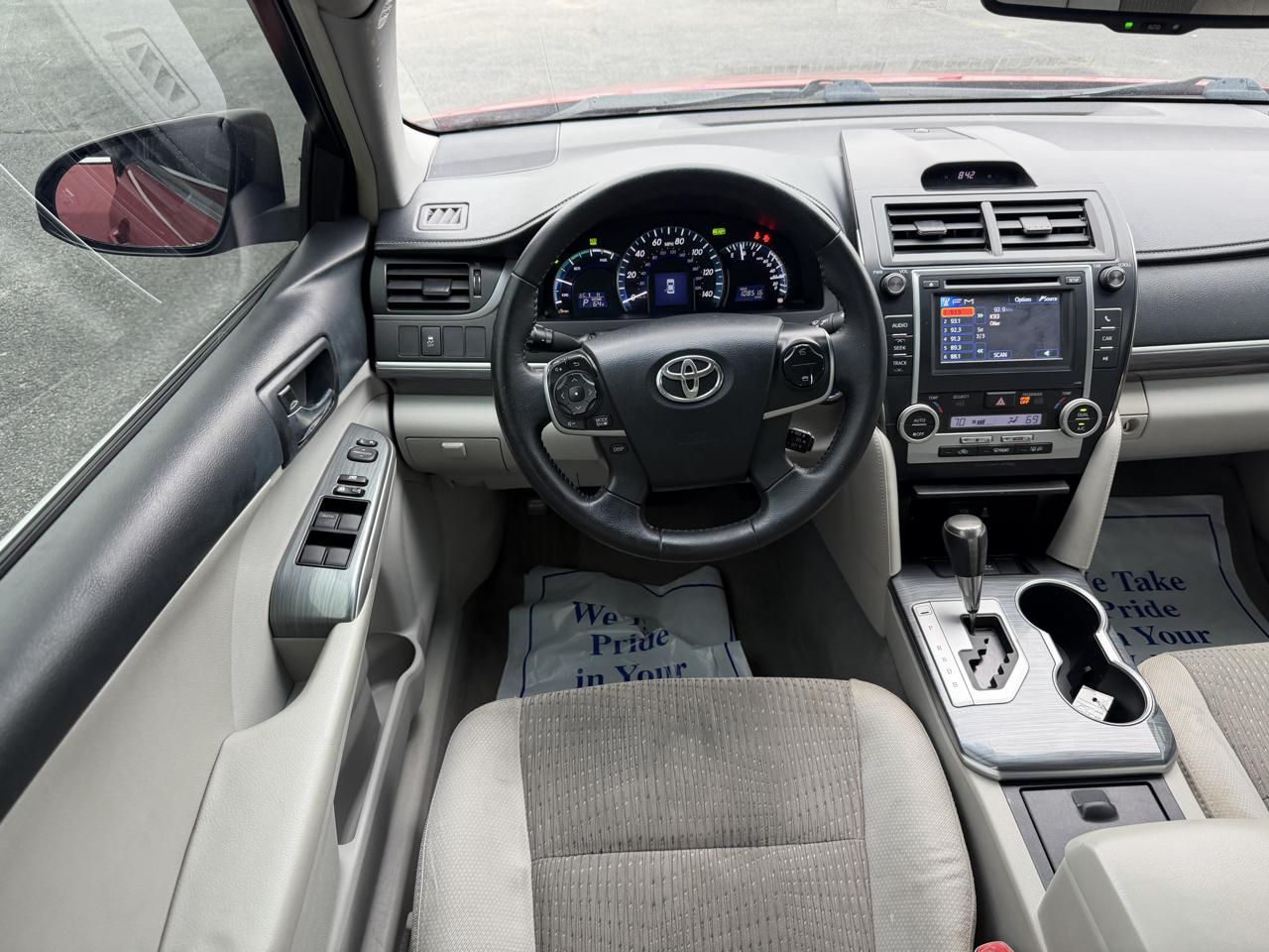 Toyota Camry Hybrid 4dr Sdn XLE (Natl) 2013
