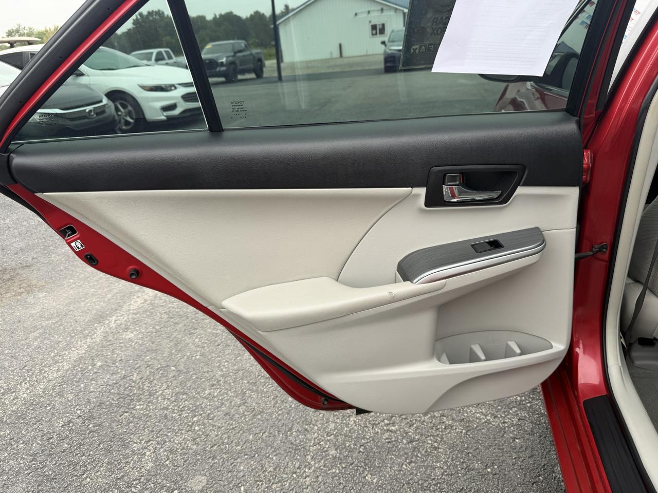Toyota Camry Hybrid 4dr Sdn XLE (Natl) 2013