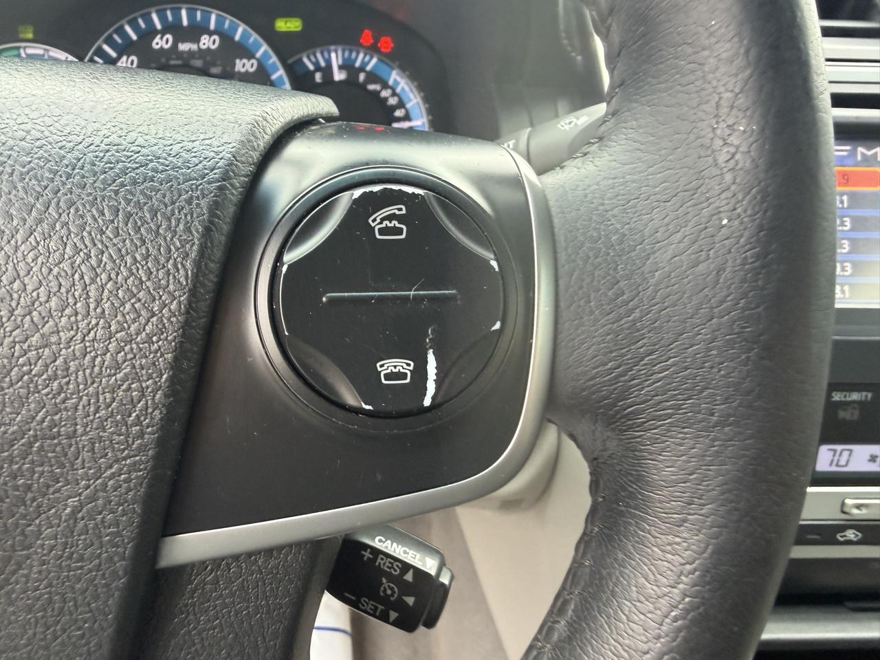 Toyota Camry Hybrid 4dr Sdn XLE (Natl) 2013
