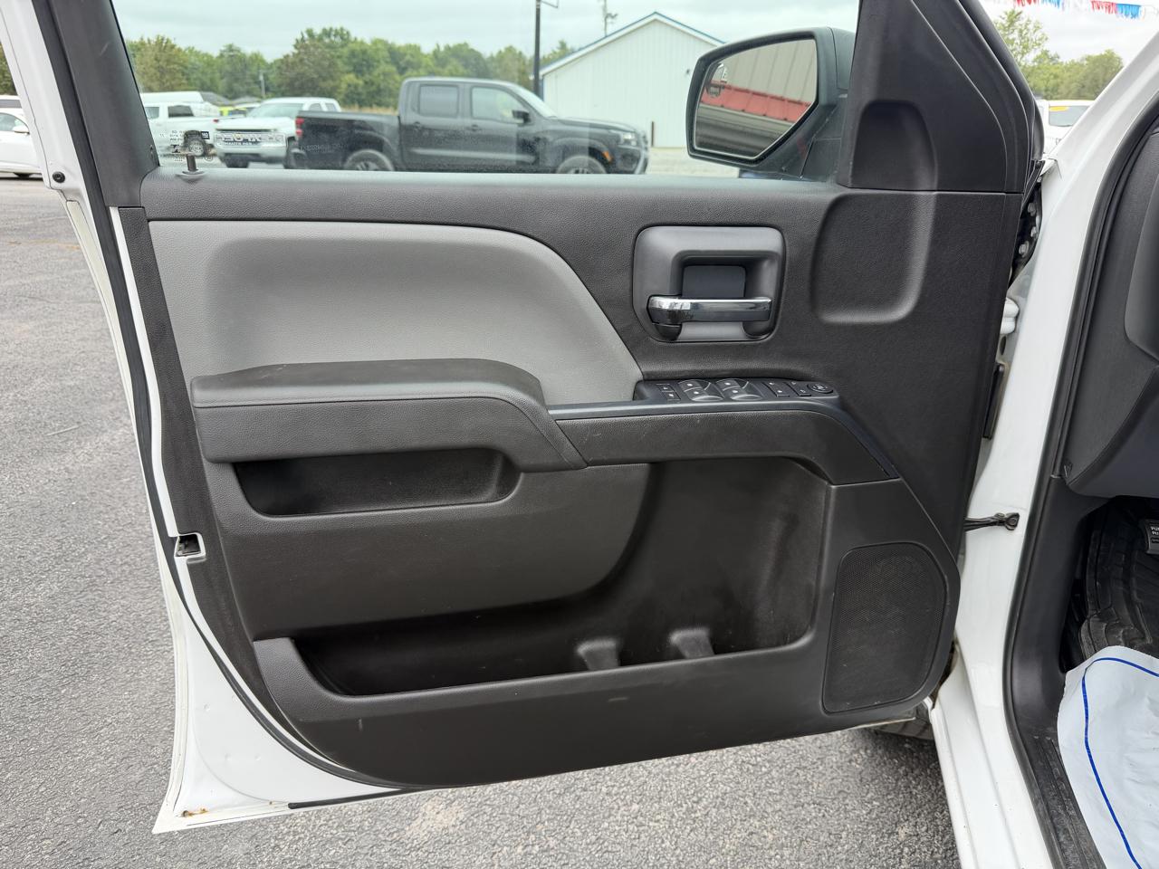 Chevrolet Silverado photo 12