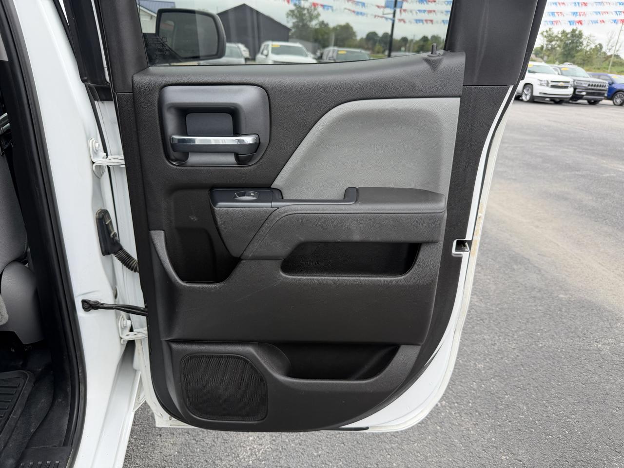 Chevrolet Silverado photo 18