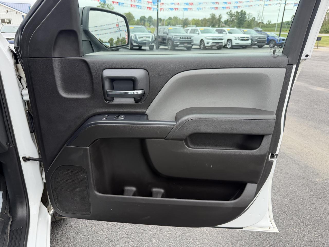 Chevrolet Silverado photo 20