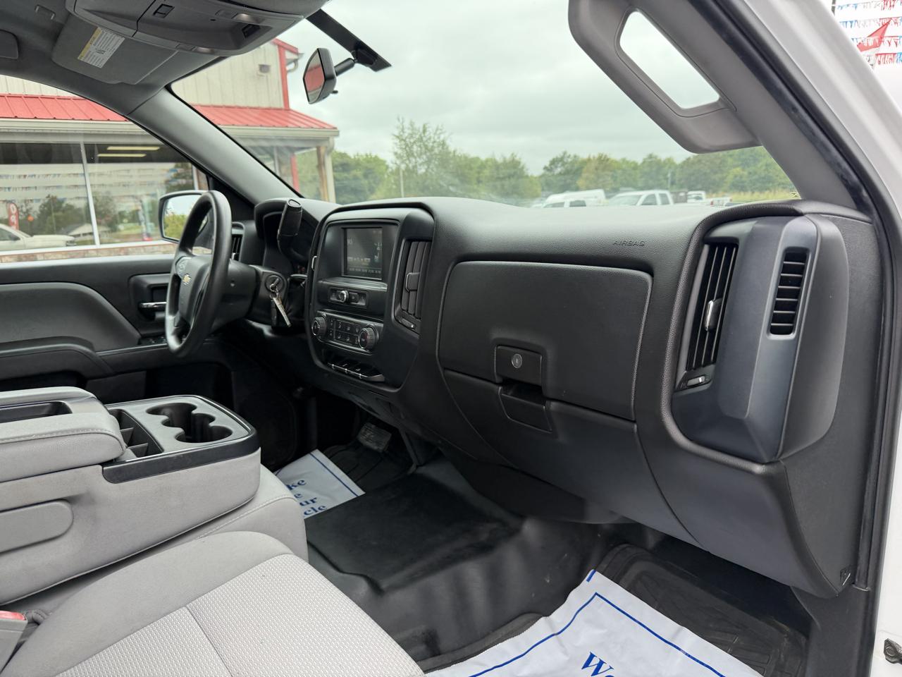 Chevrolet Silverado photo 21