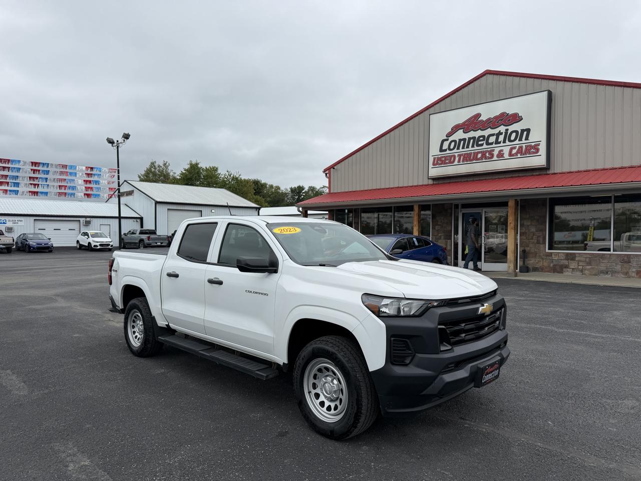 2023 Chevrolet Colorado 4WD Crew Cab WT