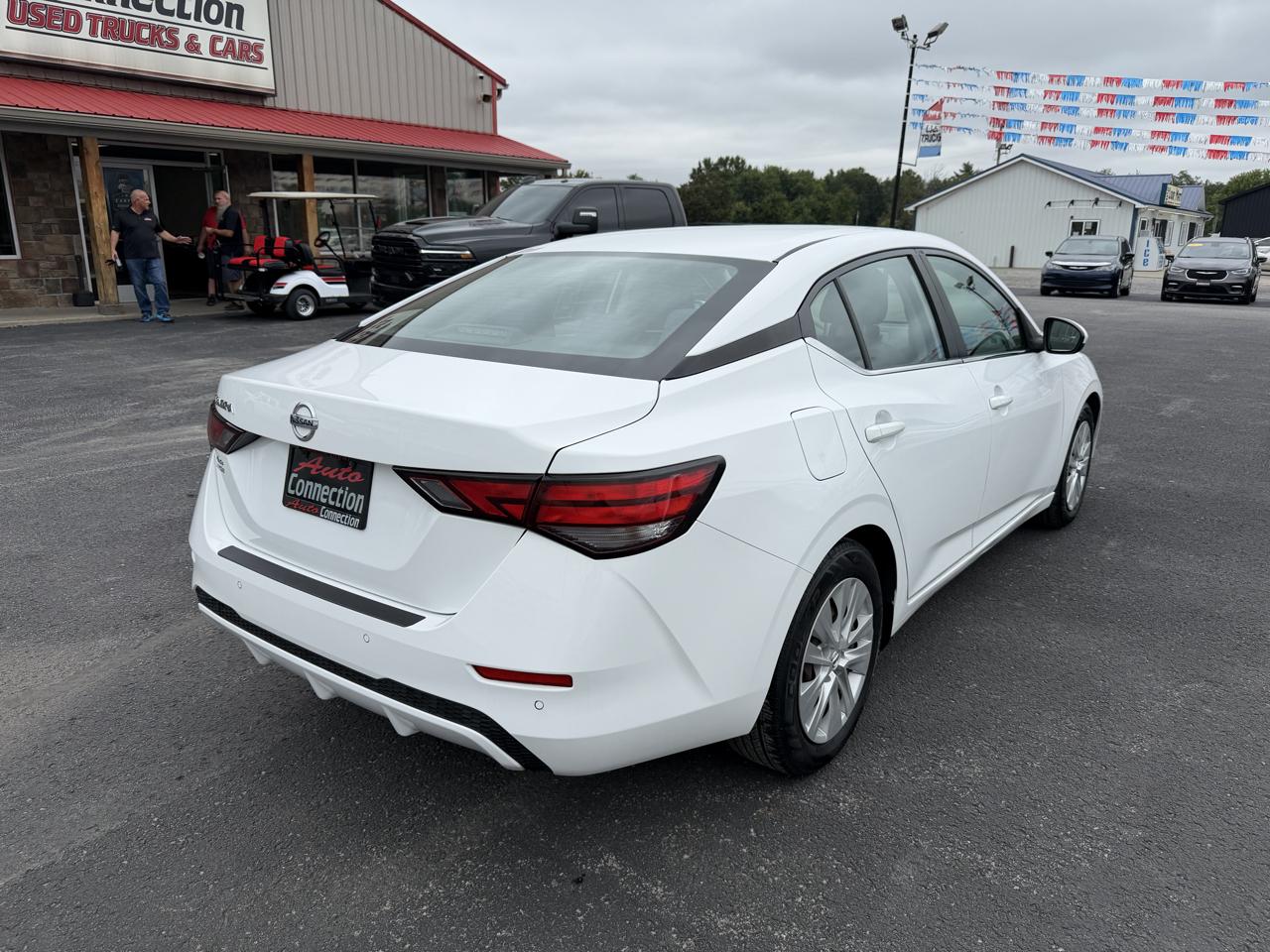 Nissan Sentra S CVT 2021