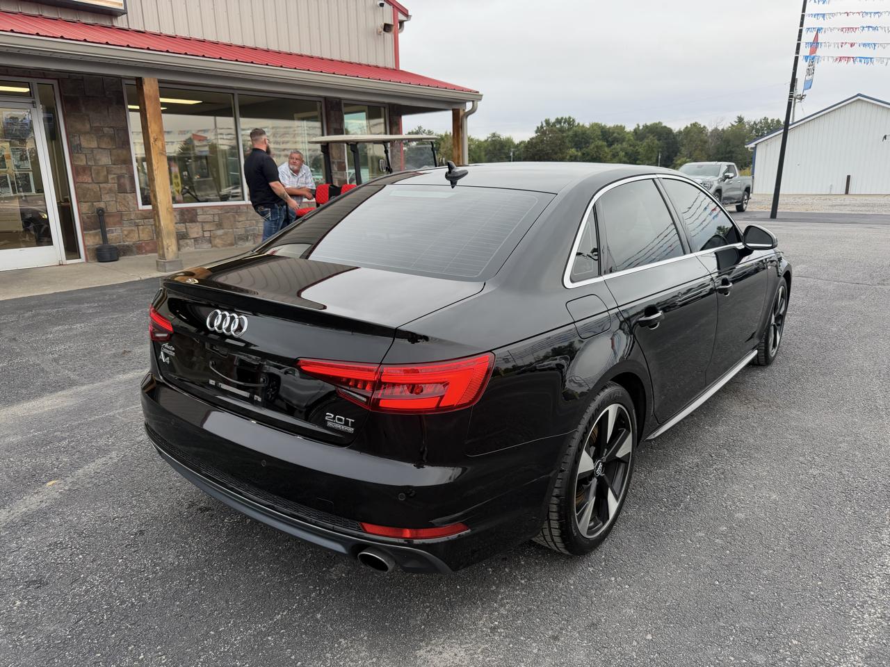 Audi A4 photo 4
