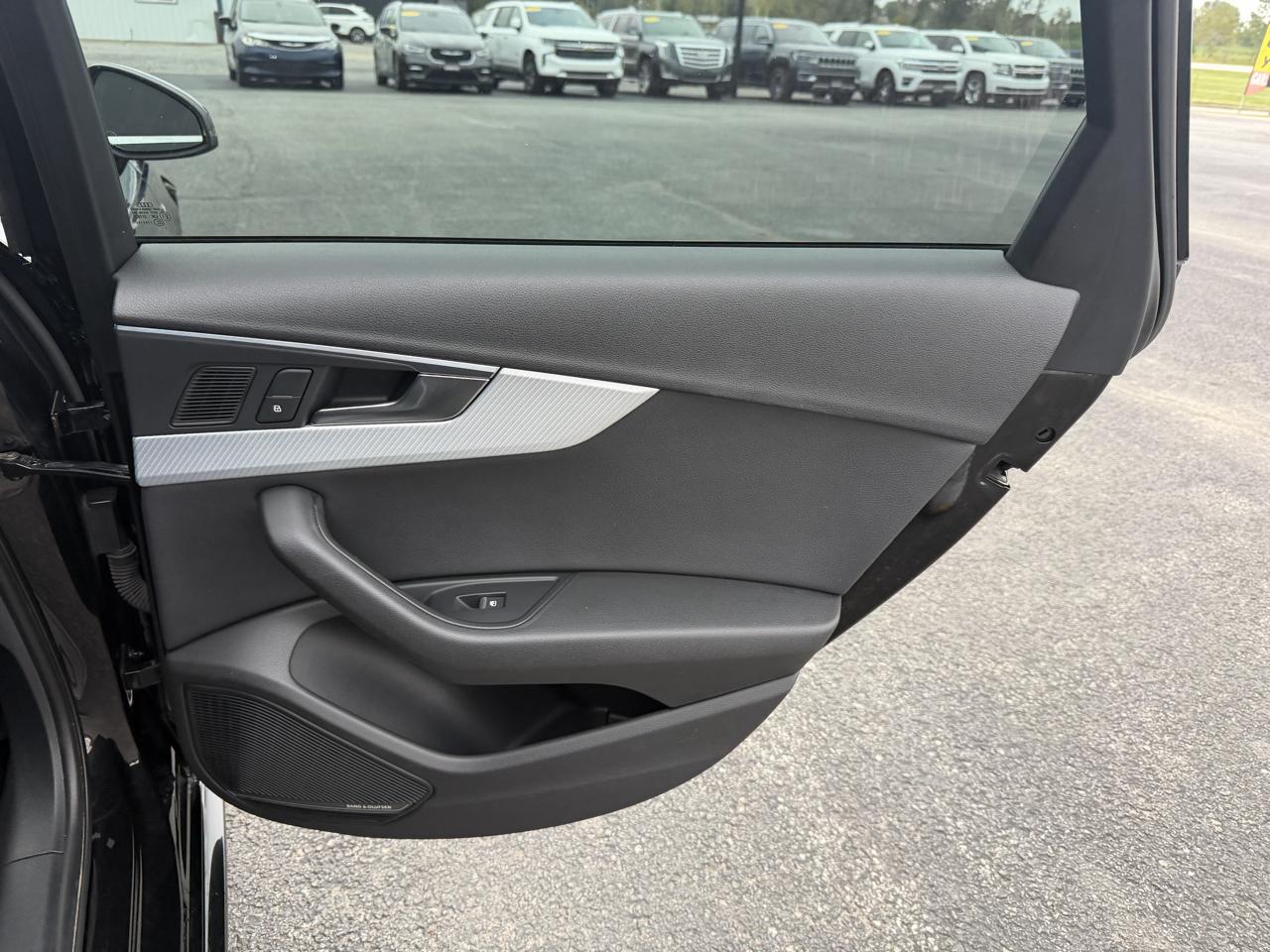 Audi A4 photo 18
