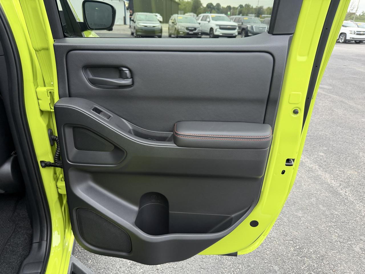 Nissan Frontier Crew Cab 4x4 PRO-4X 2026