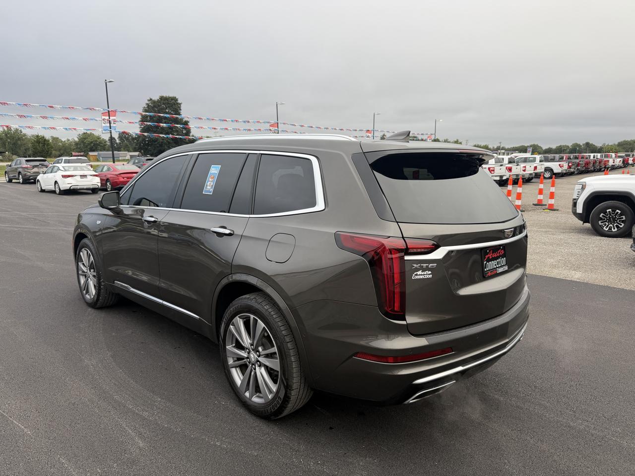 Cadillac XT6 photo 7