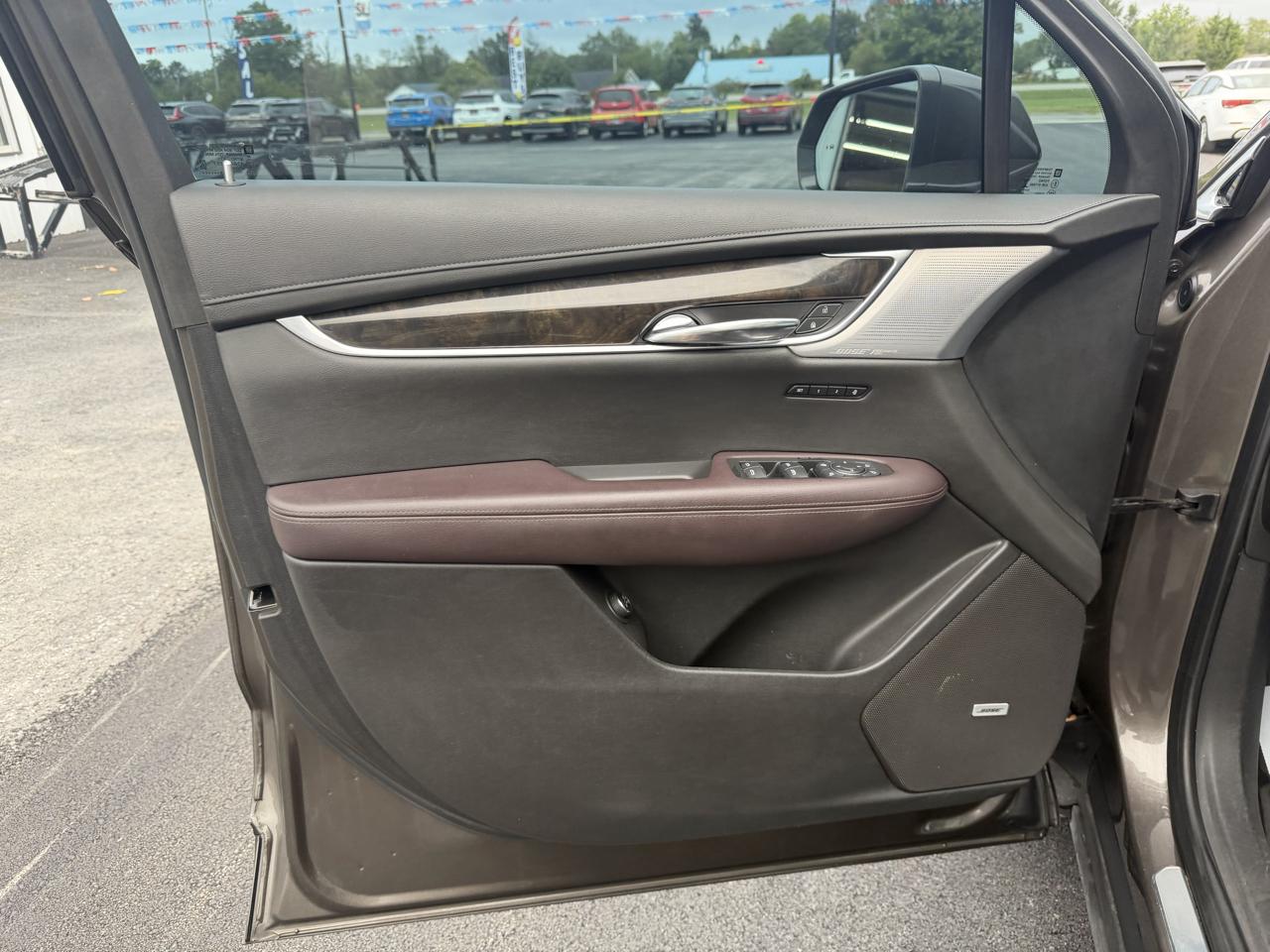 Cadillac XT6 photo 12