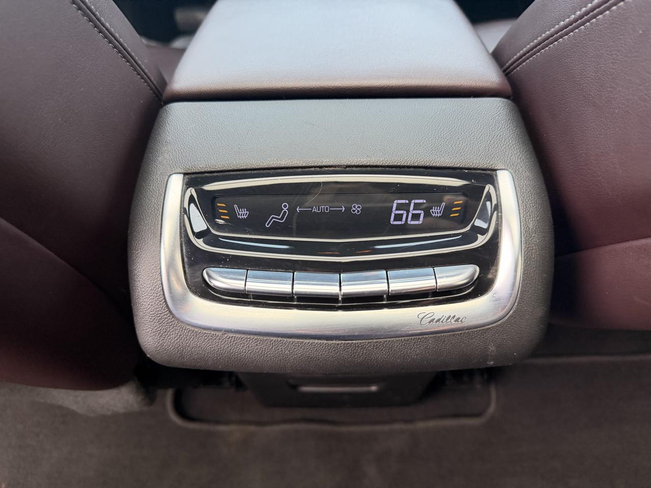 Cadillac XT6 photo 22