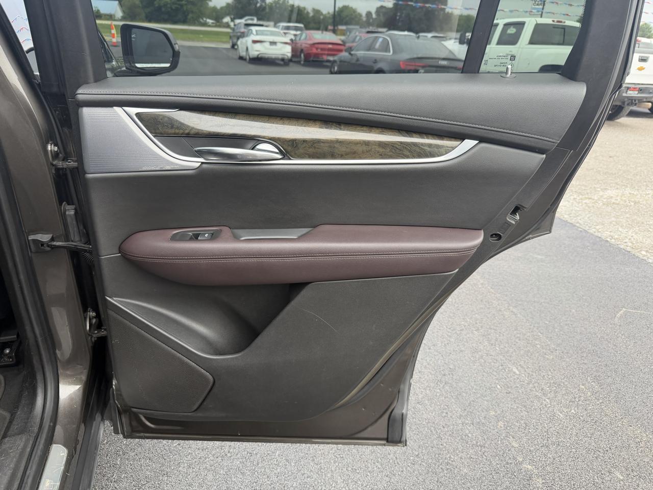 Cadillac XT6 photo 23