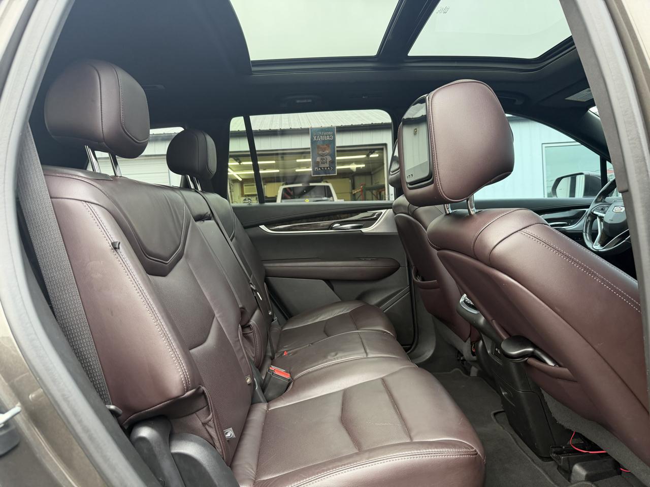 Cadillac XT6 photo 24