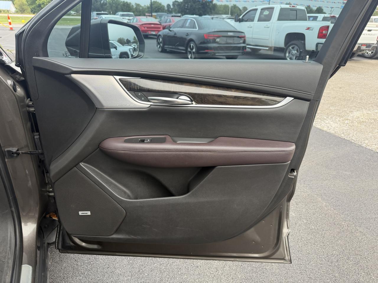 Cadillac XT6 photo 28
