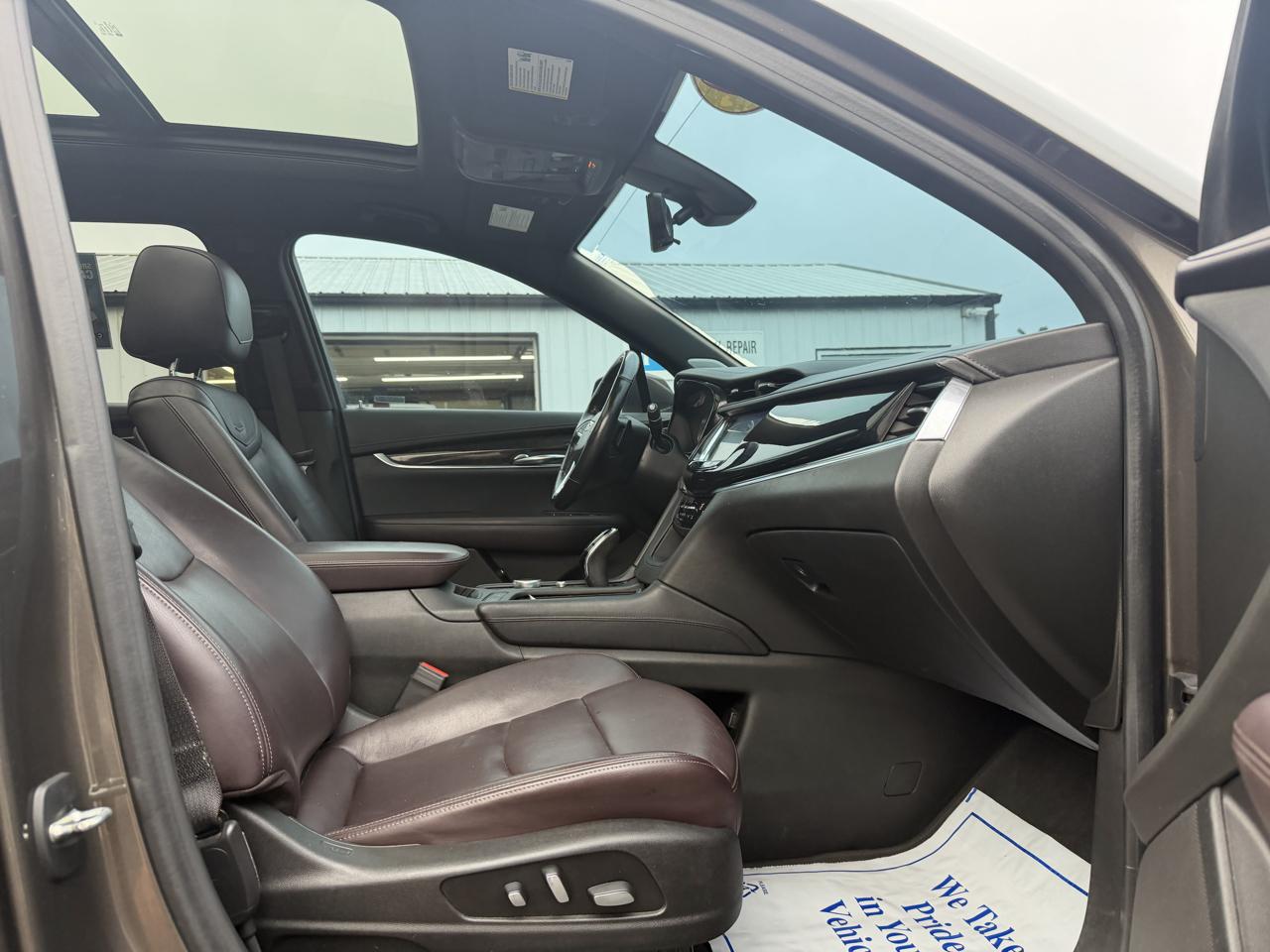 Cadillac XT6 photo 30