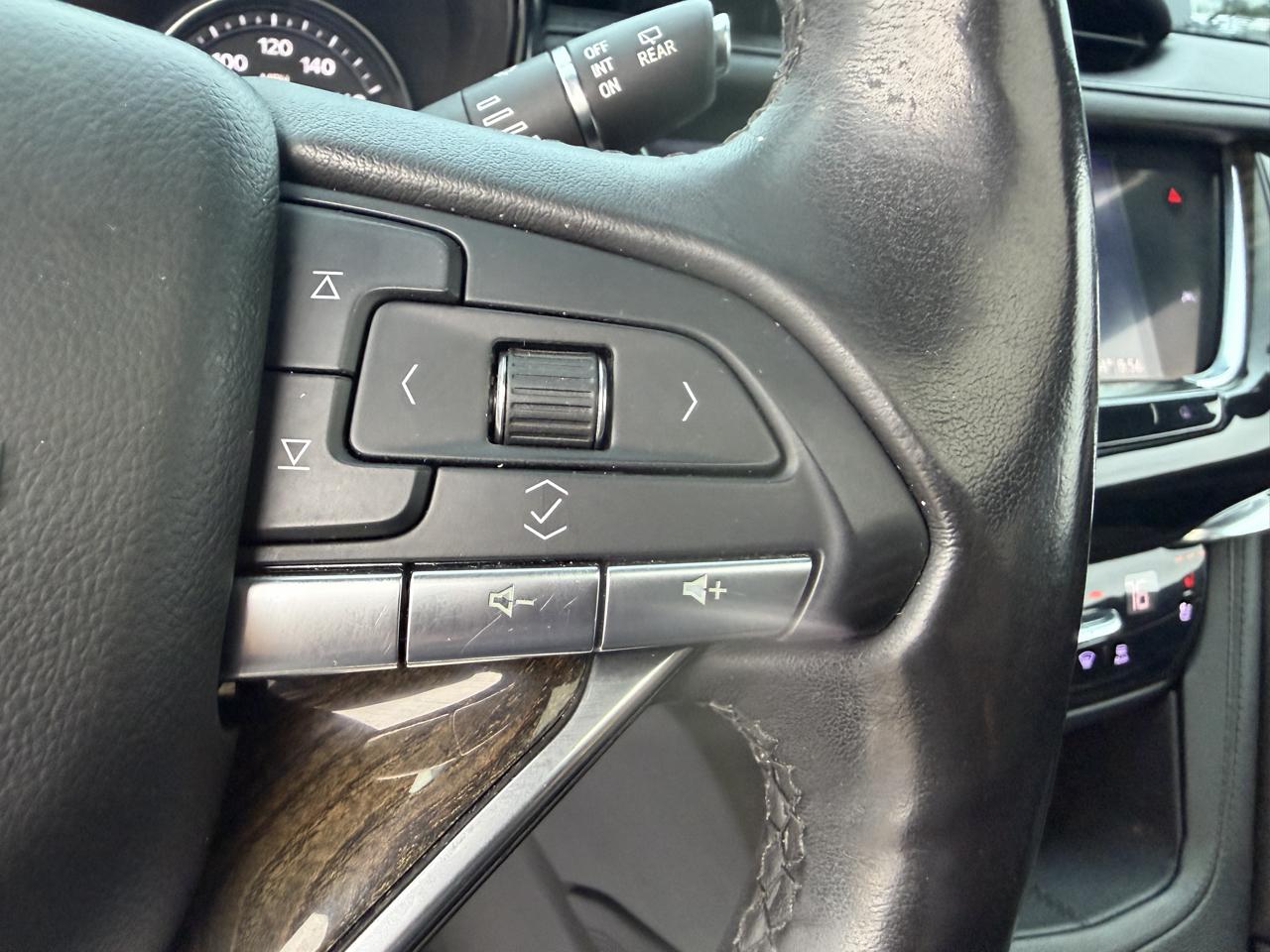 Cadillac XT6 photo 35