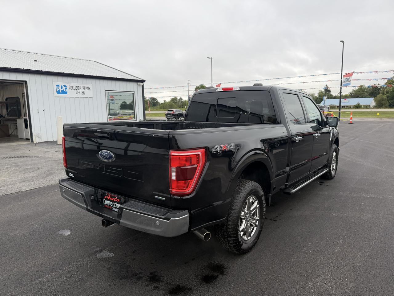 Ford F-150 4WD SuperCrew 145" XLT 2023