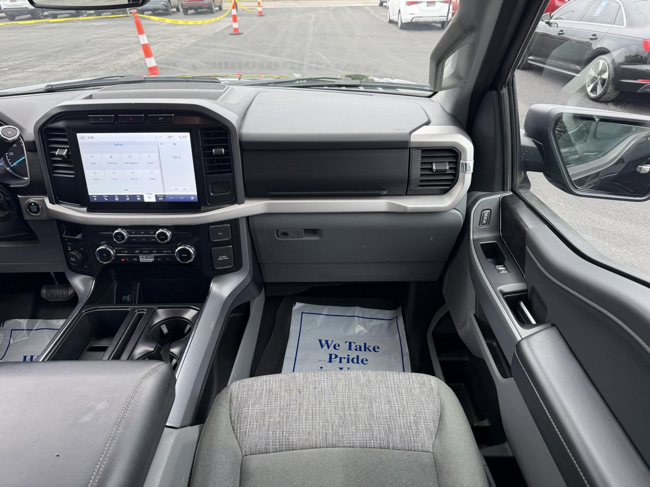 Ford F-150 4WD SuperCrew 145" XLT 2023