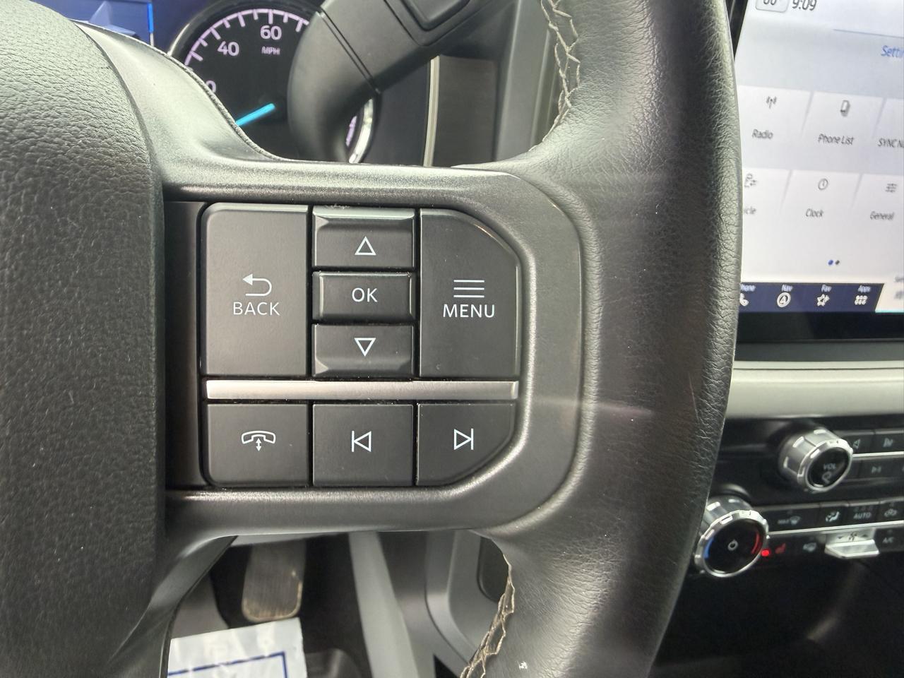 Ford F-150 4WD SuperCrew 145" XLT 2023