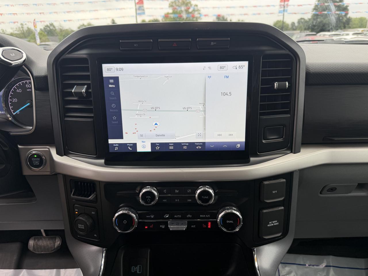 Ford F-150 4WD SuperCrew 145" XLT 2023