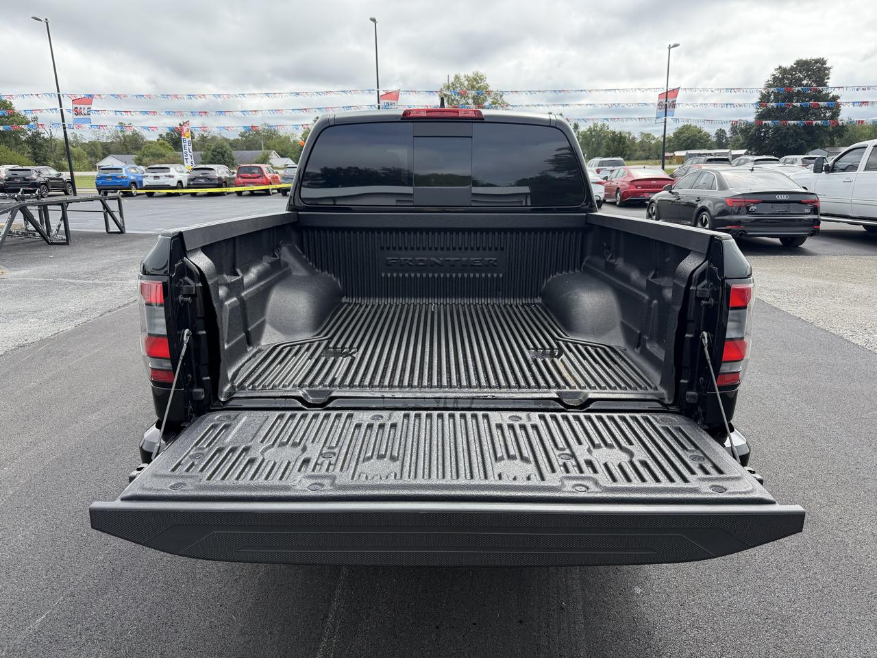 Nissan Frontier Crew Cab 4x4 SV 2026