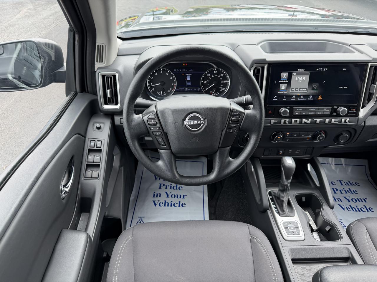 Nissan Frontier Crew Cab 4x4 SV 2026