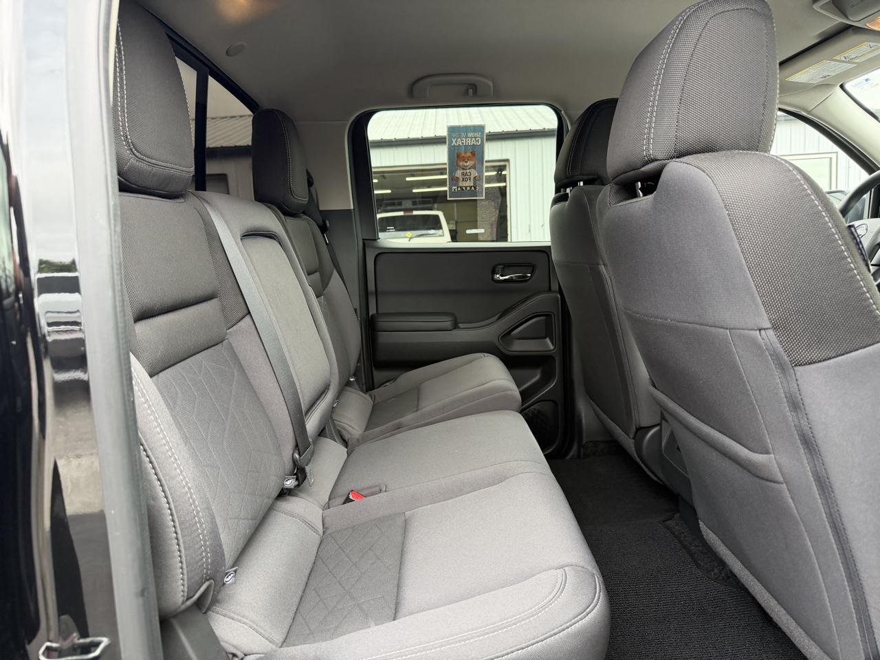 Nissan Frontier Crew Cab 4x4 SV 2026