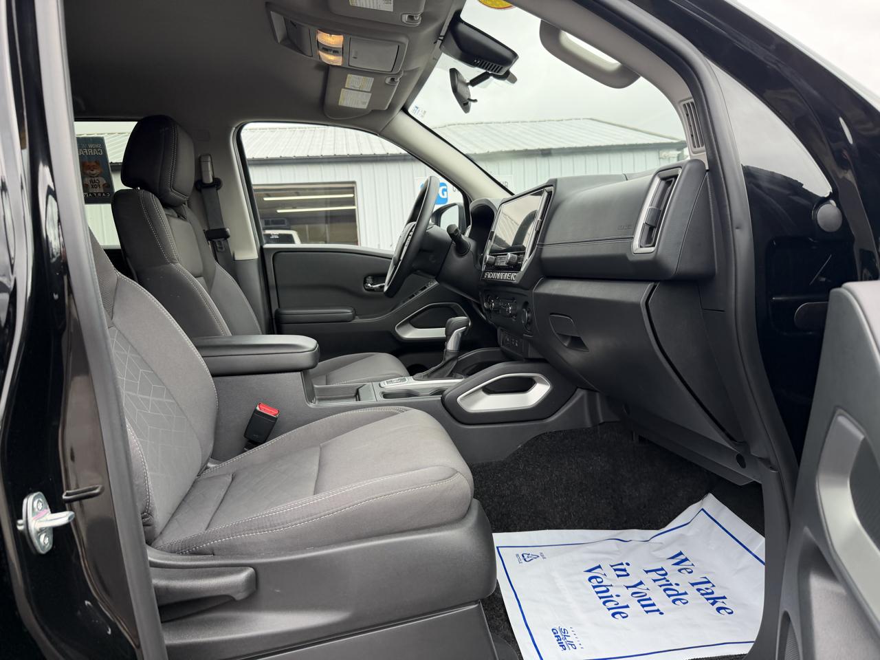 Nissan Frontier Crew Cab 4x4 SV 2026