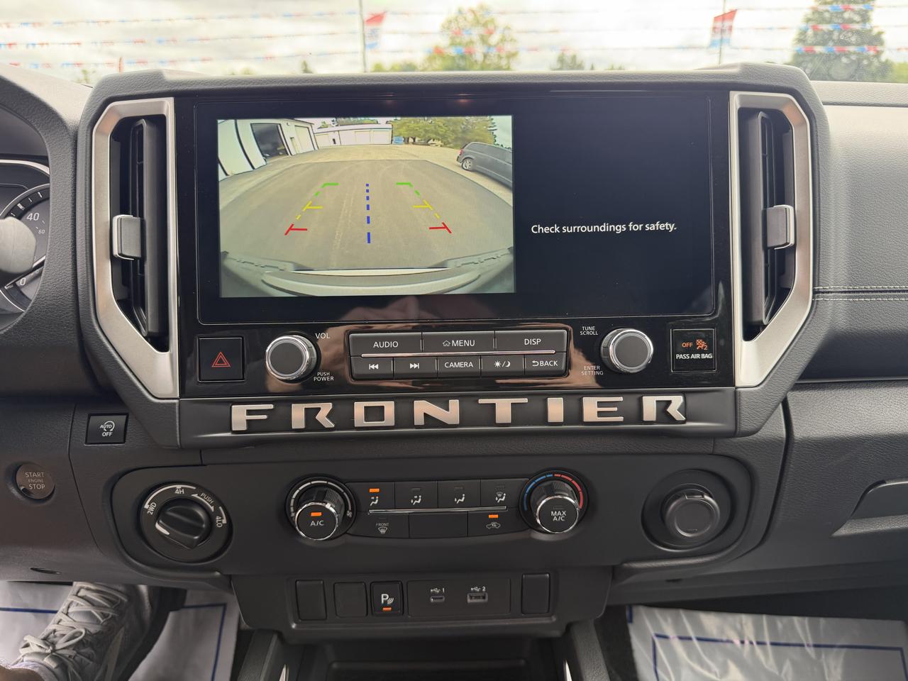 Nissan Frontier Crew Cab 4x4 SV 2026