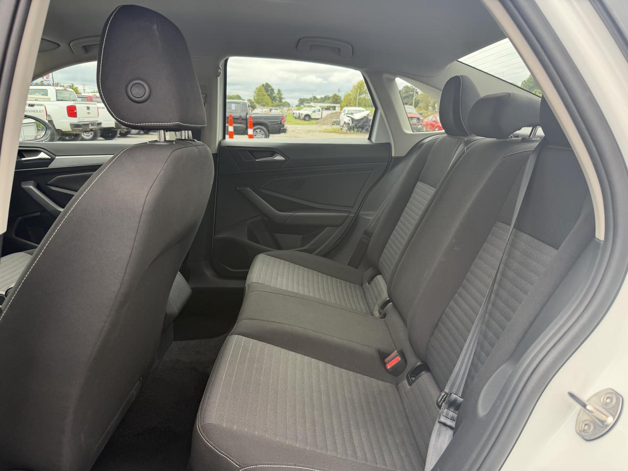 Volkswagen Jetta S Auto 2025