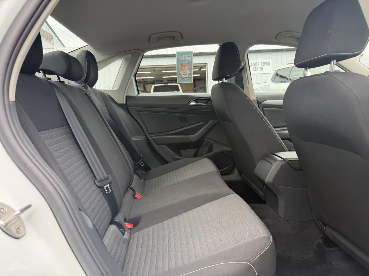 Volkswagen Jetta S Auto 2025