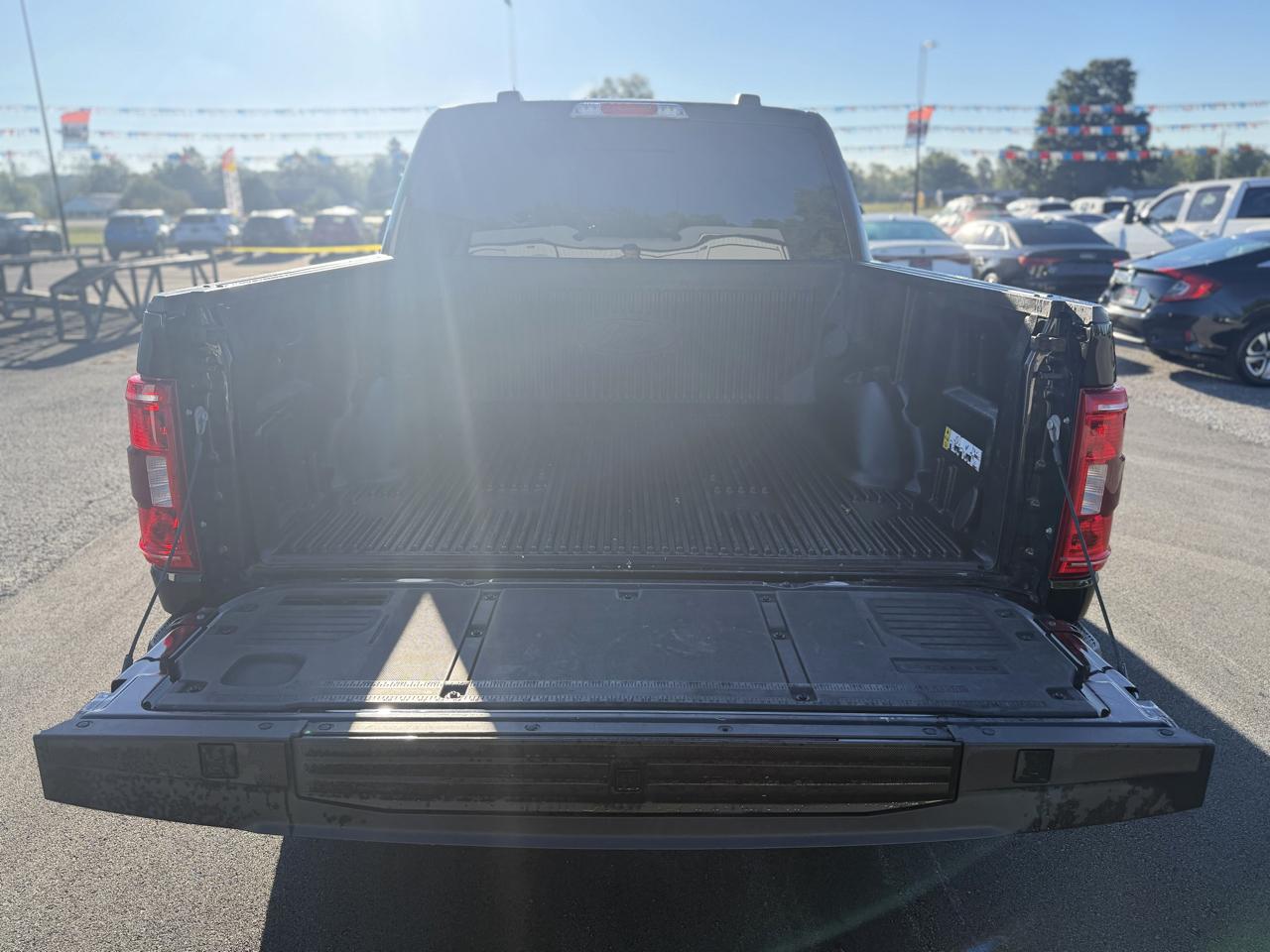 Ford F-150 4WD SuperCrew 139" XLT 2023