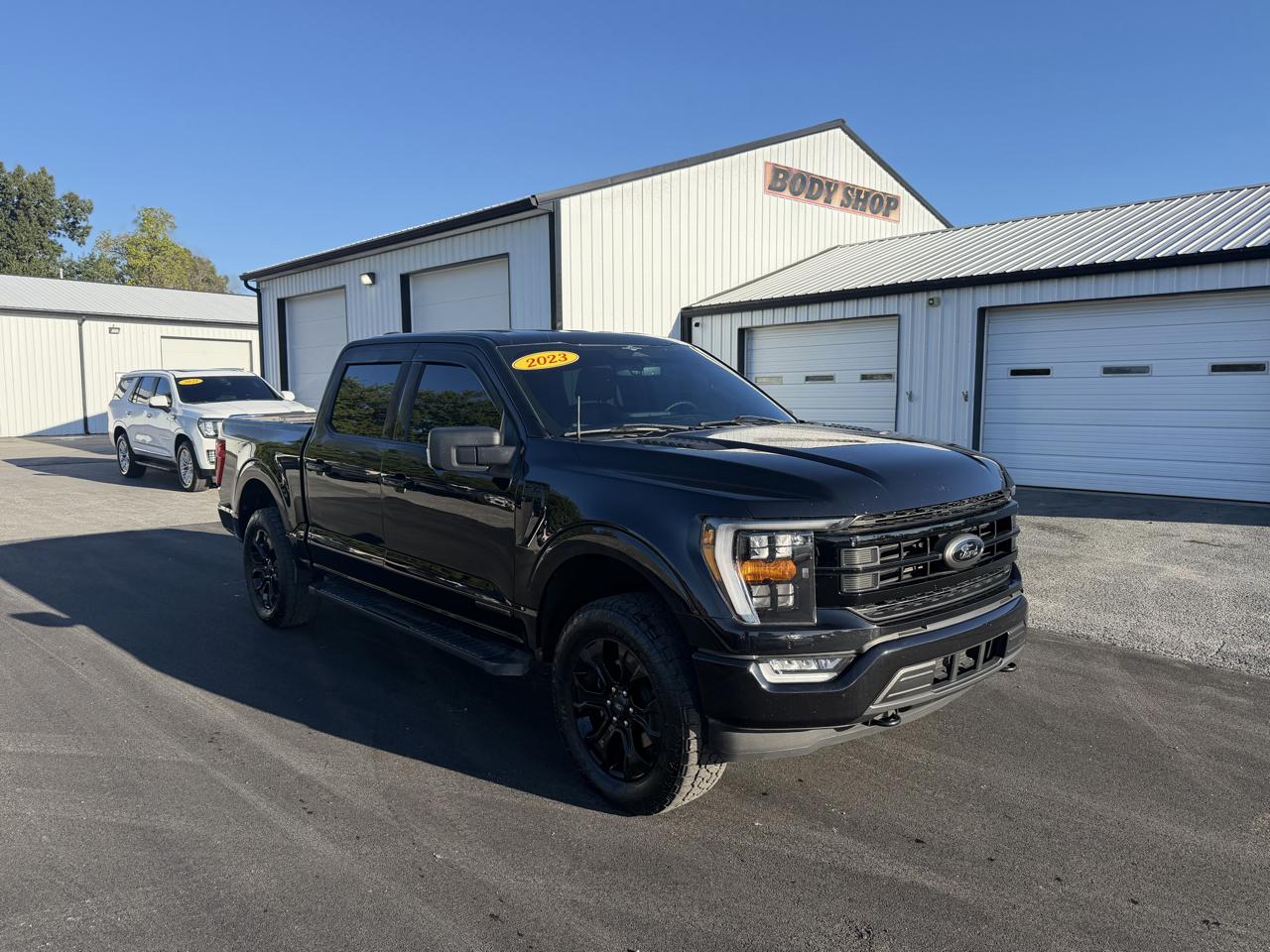 Ford F-150 4WD SuperCrew 139" XLT 2023