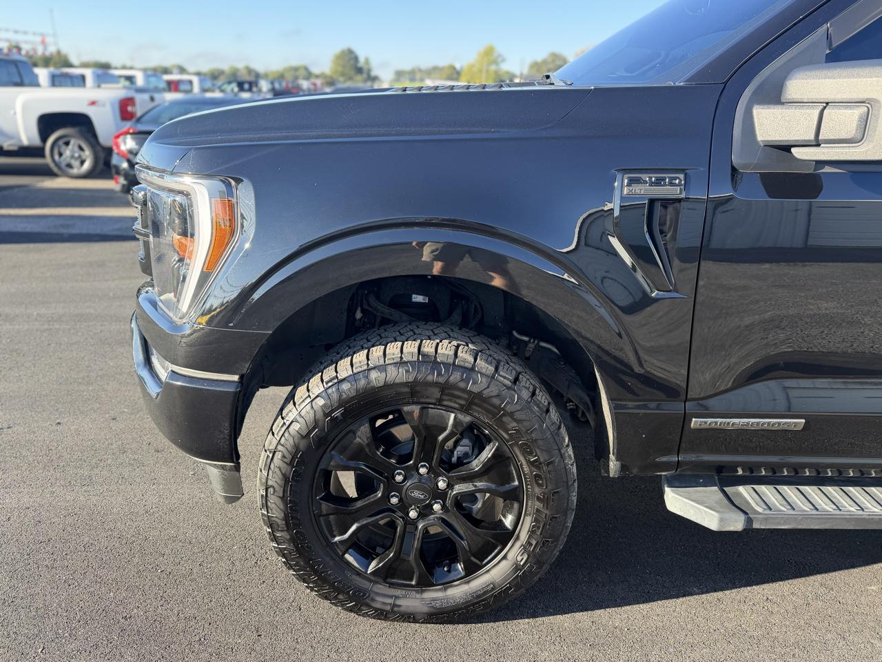 Ford F-150 4WD SuperCrew 139" XLT 2023