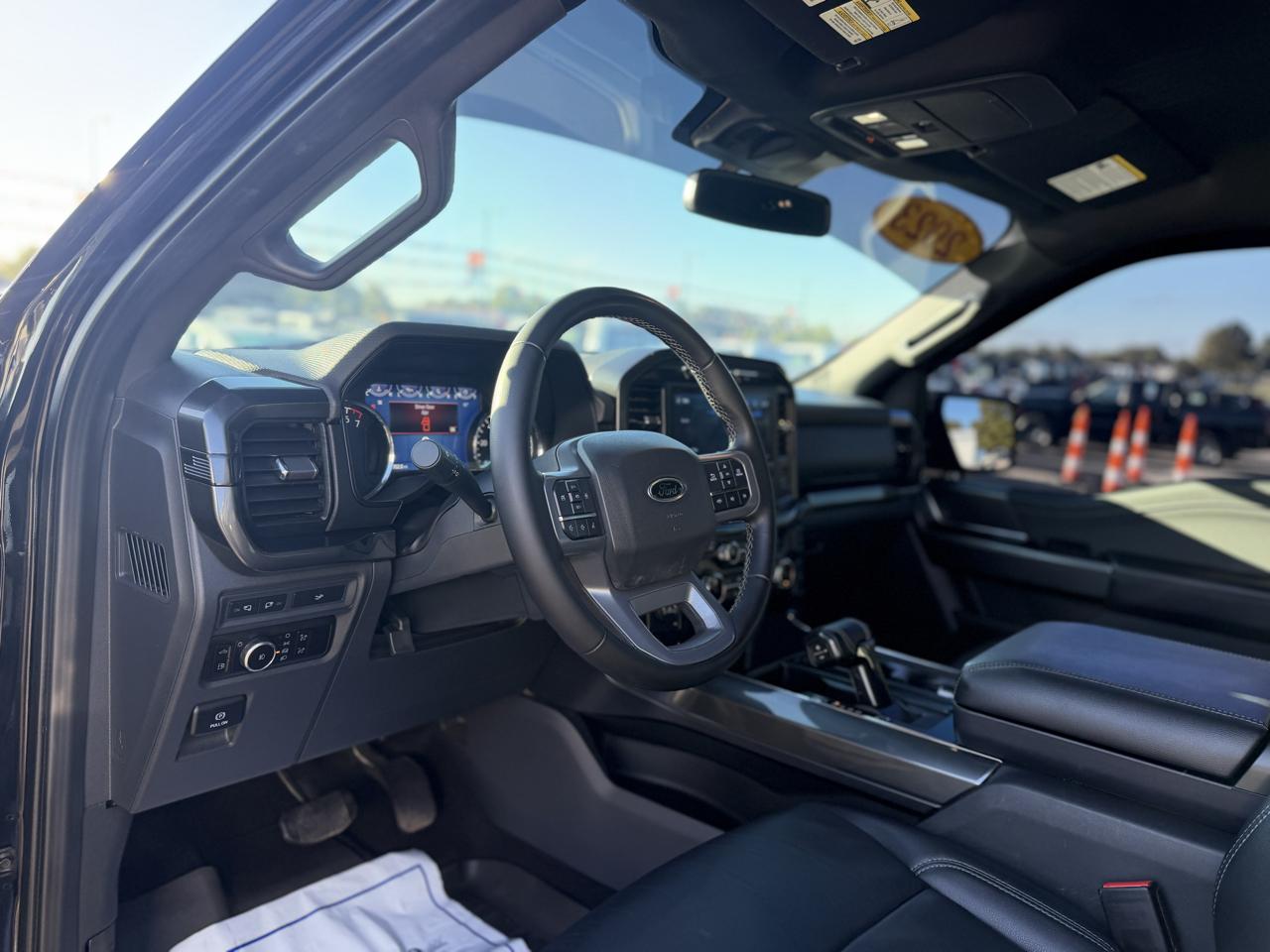 Ford F-150 4WD SuperCrew 139" XLT 2023