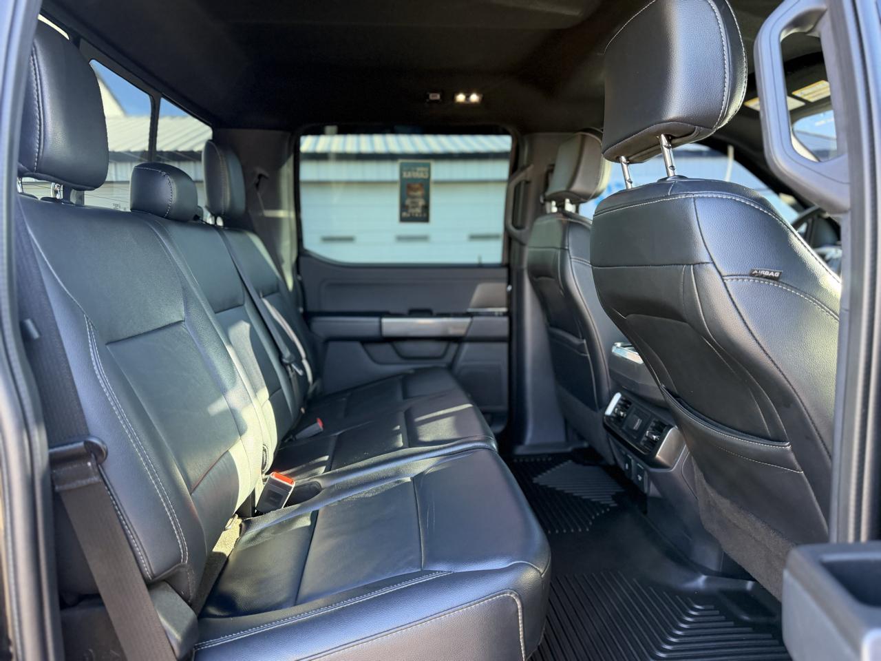 Ford F-150 4WD SuperCrew 139" XLT 2023