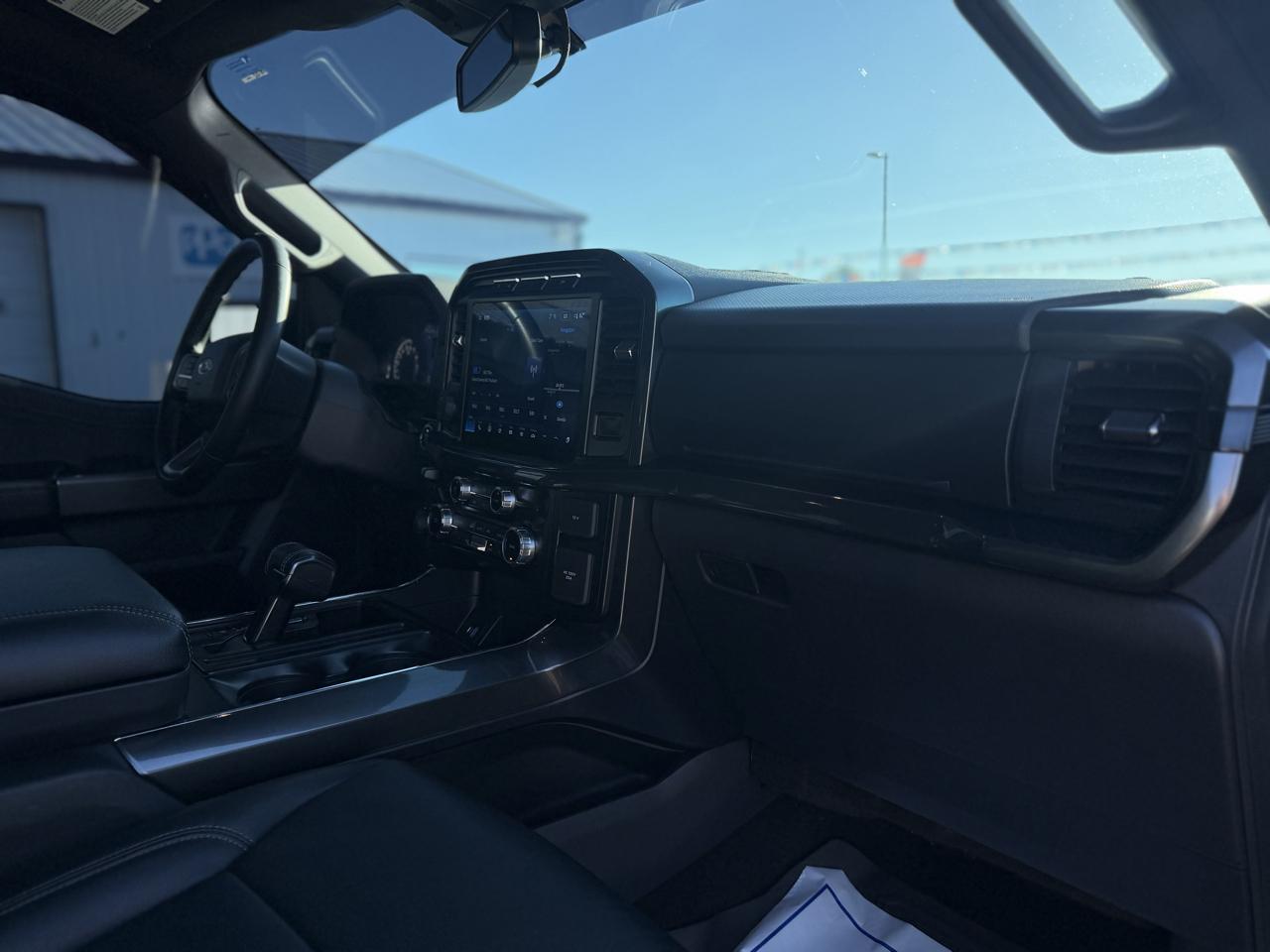 Ford F-150 4WD SuperCrew 139" XLT 2023