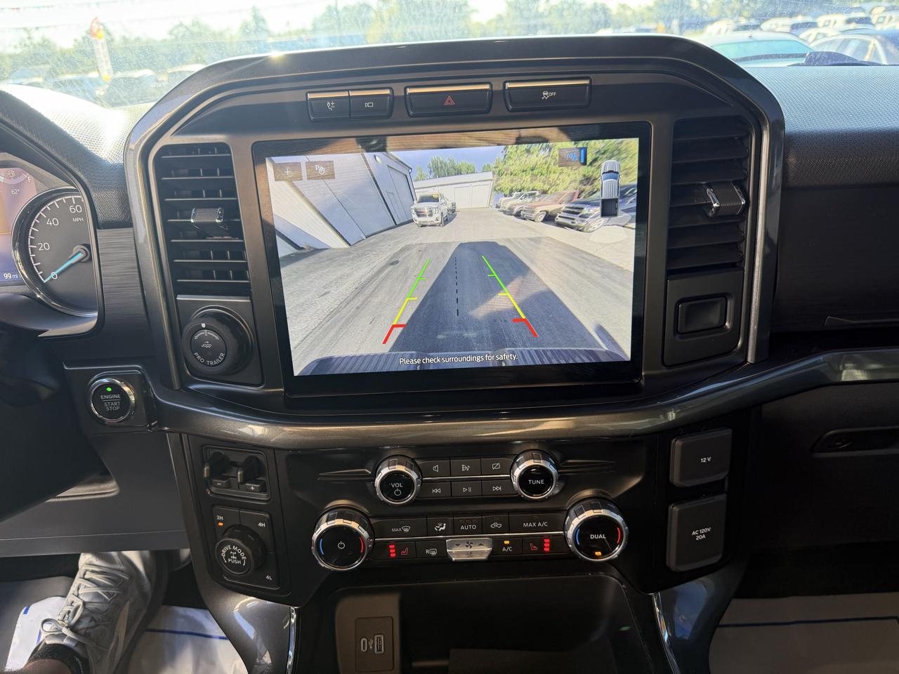 Ford F-150 4WD SuperCrew 139" XLT 2023