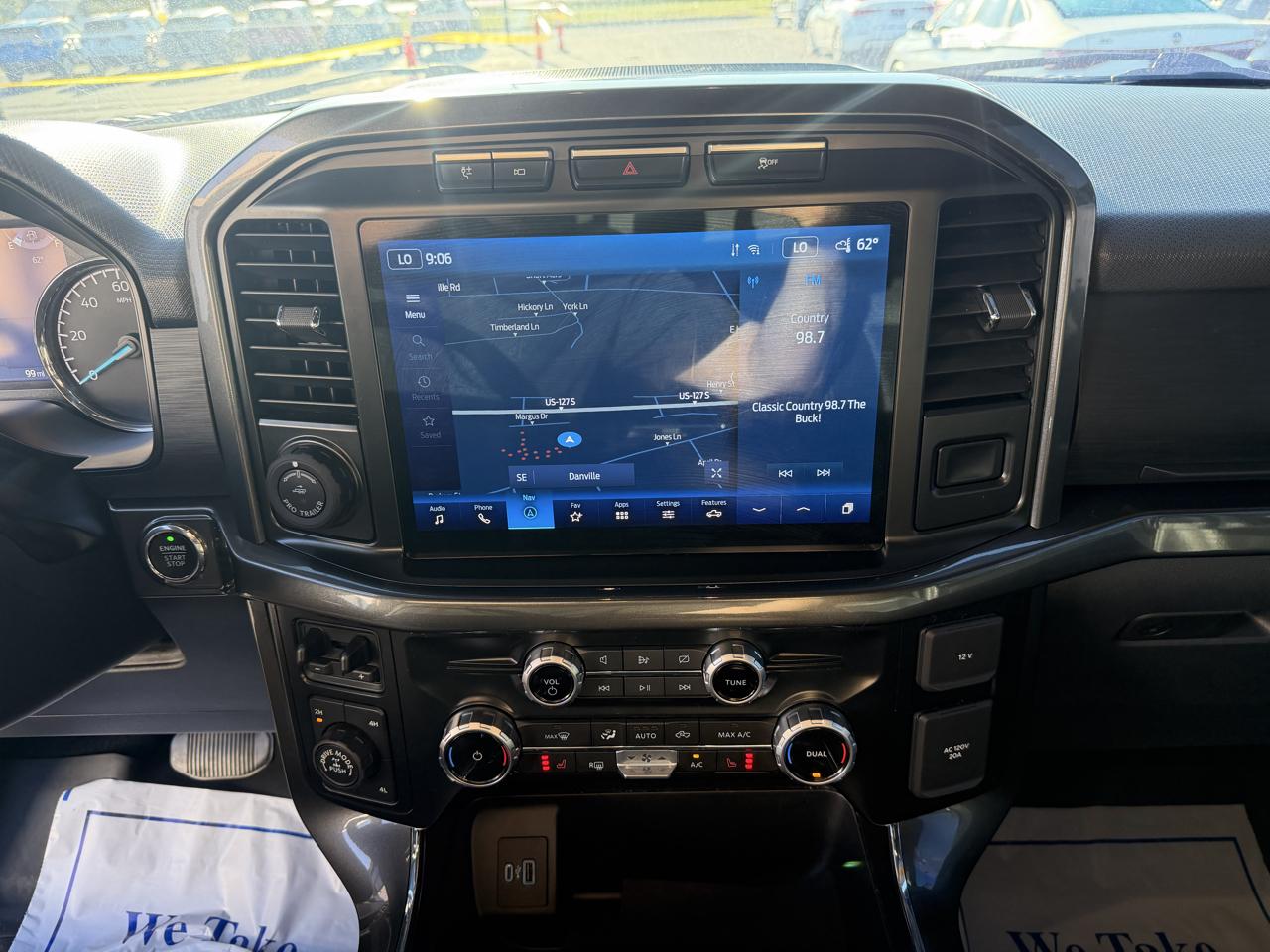 Ford F-150 4WD SuperCrew 139" XLT 2023