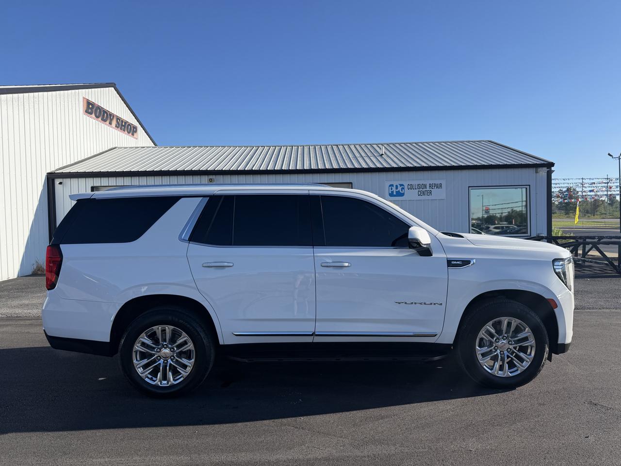 GMC Yukon 4WD 4dr SLT 2021