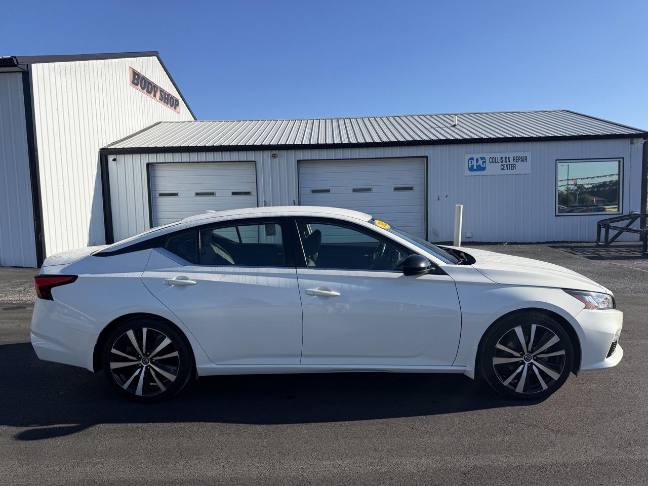 Nissan Altima 2.5 SR Sedan 2022
