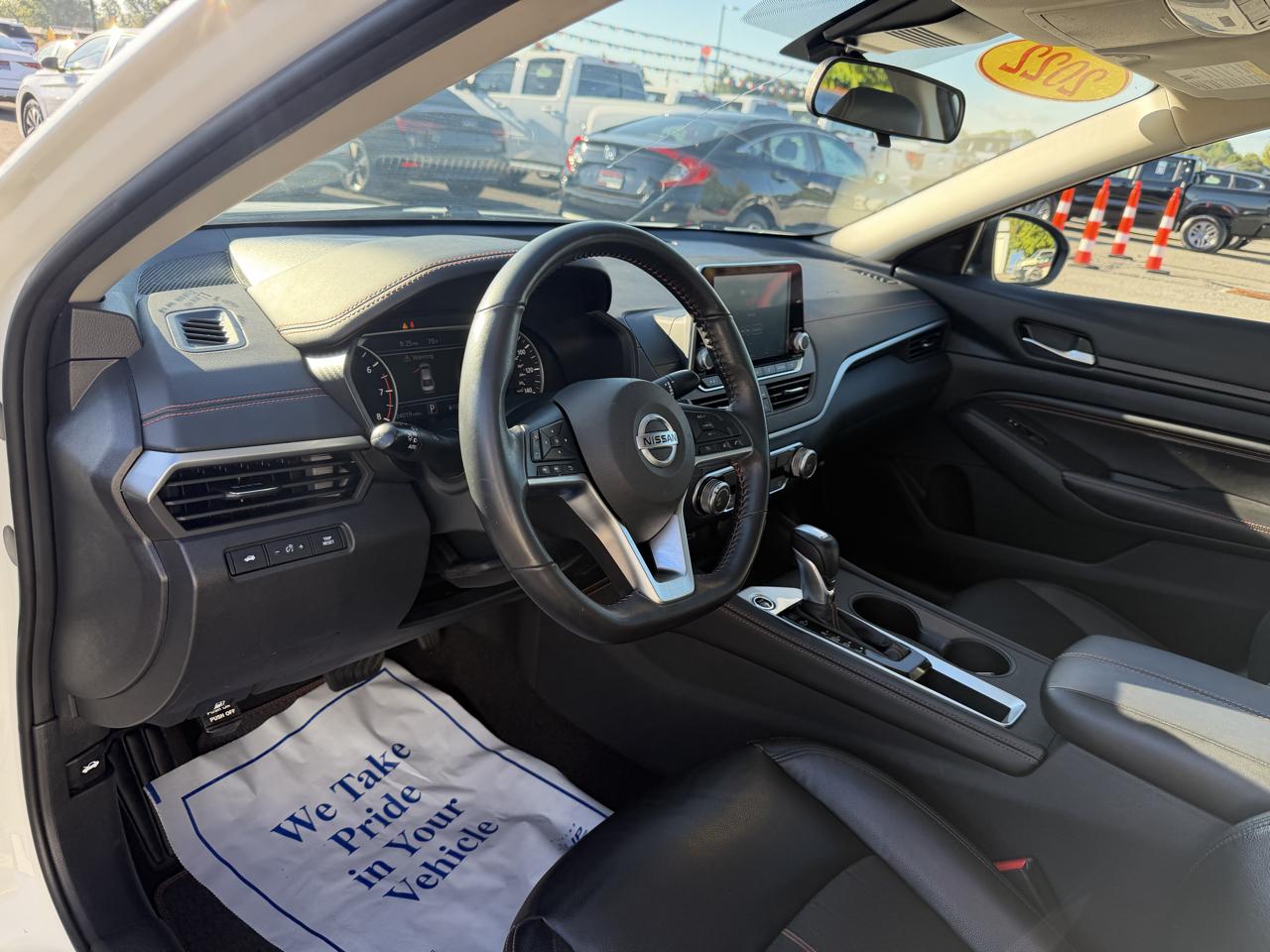 Nissan Altima 2.5 SR Sedan 2022