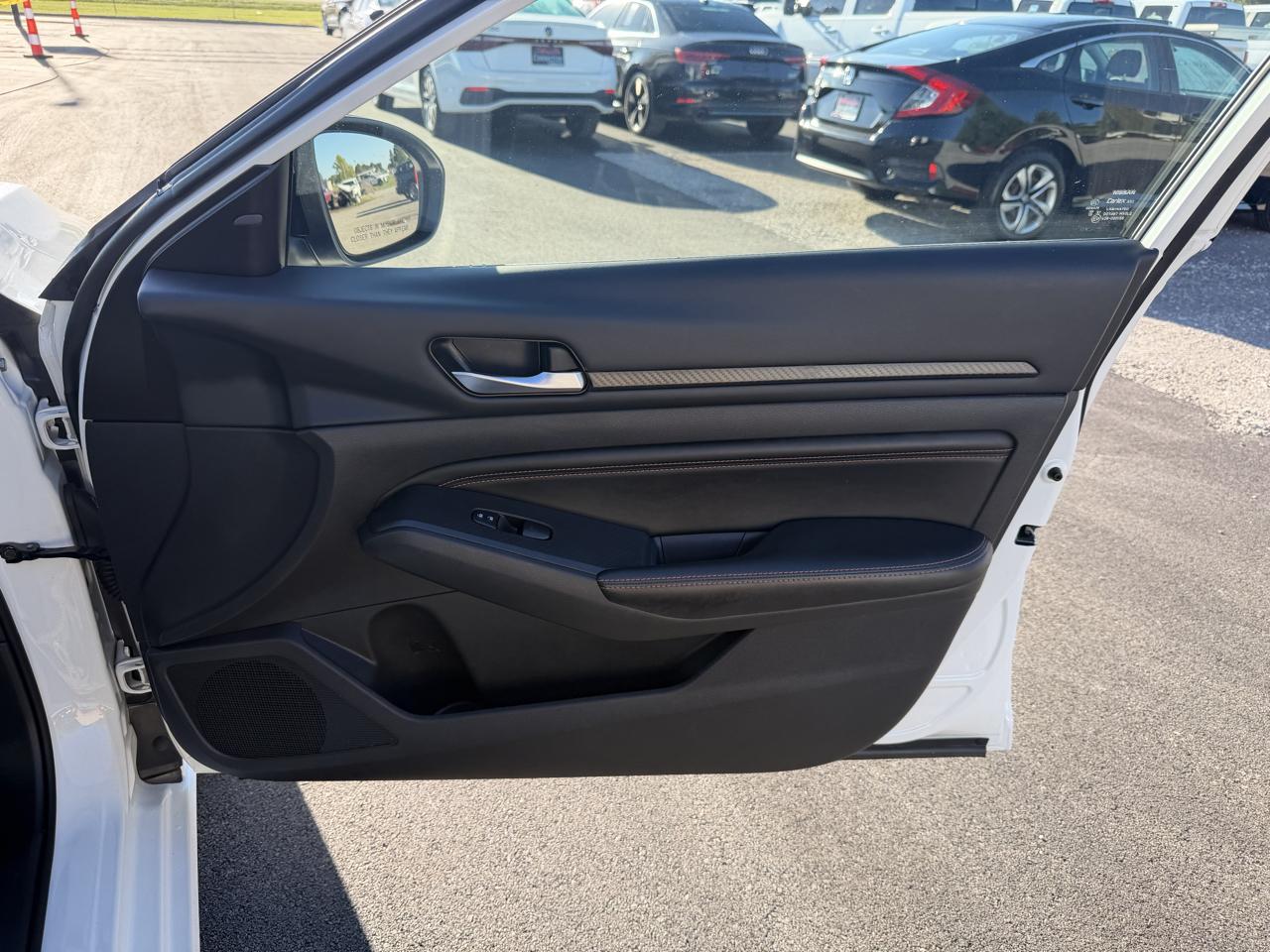 Nissan Altima 2.5 SR Sedan 2022