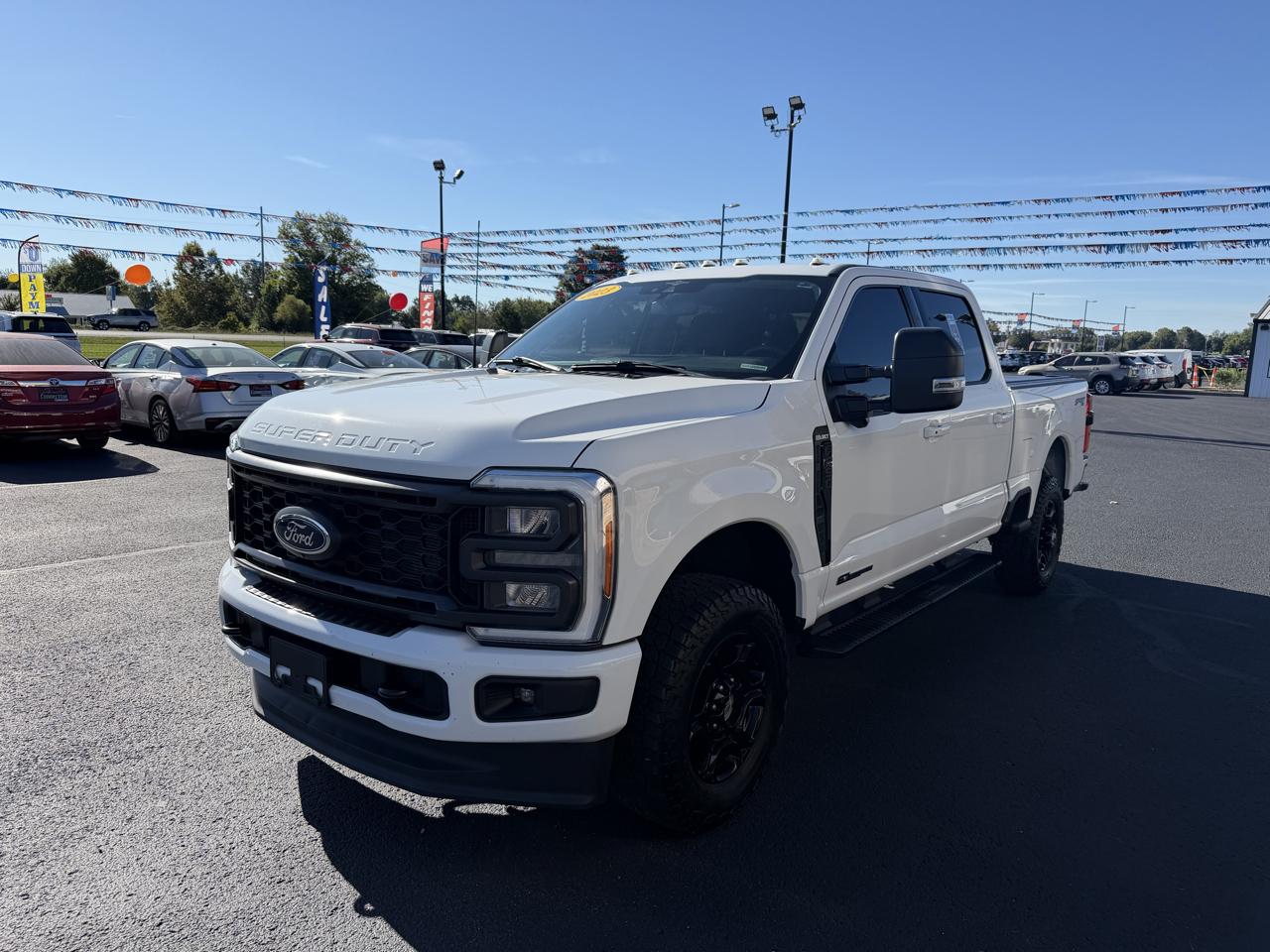 Ford Super Duty F-250 SRW XLT 4WD Crew Cab 6.75' Box 2023