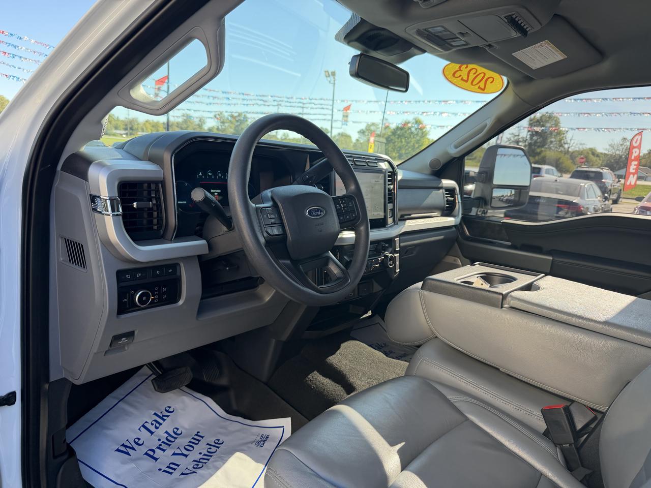 Ford Super Duty F-250 SRW XLT 4WD Crew Cab 6.75' Box 2023