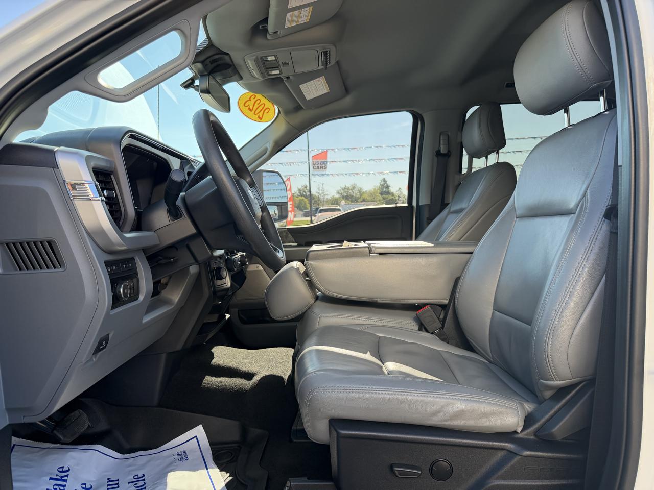 Ford Super Duty F-250 SRW XLT 4WD Crew Cab 6.75' Box 2023